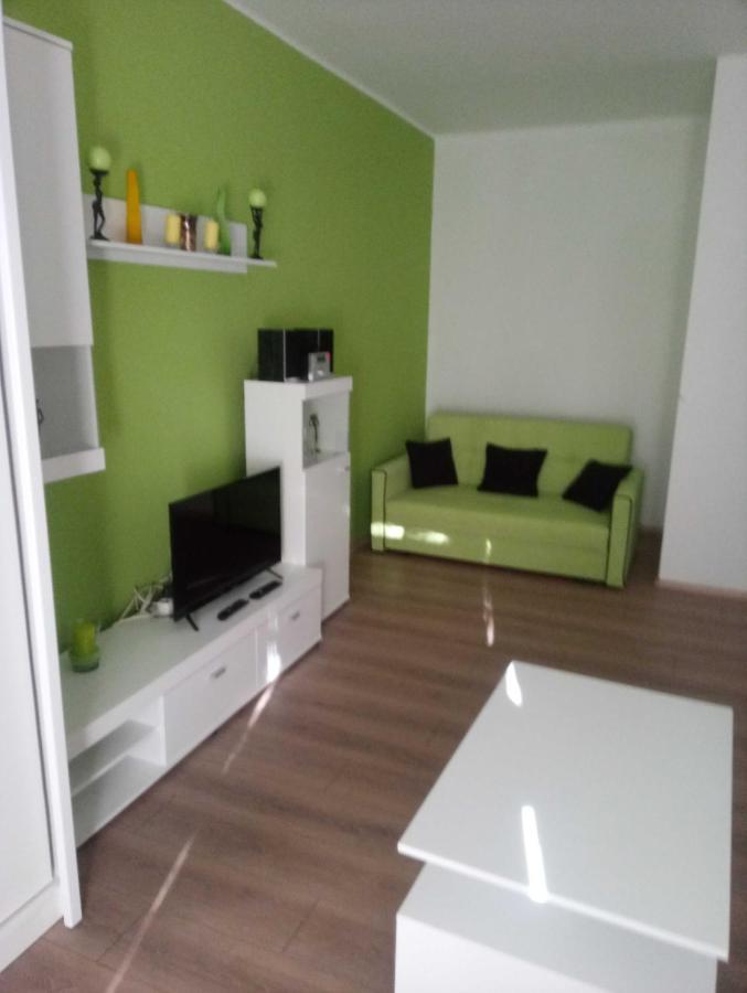 M&D Apartman Eger Bagian luar foto