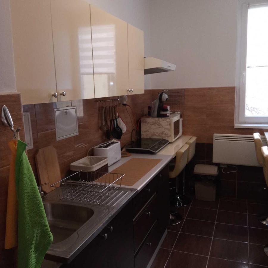M&D Apartman Eger Bagian luar foto