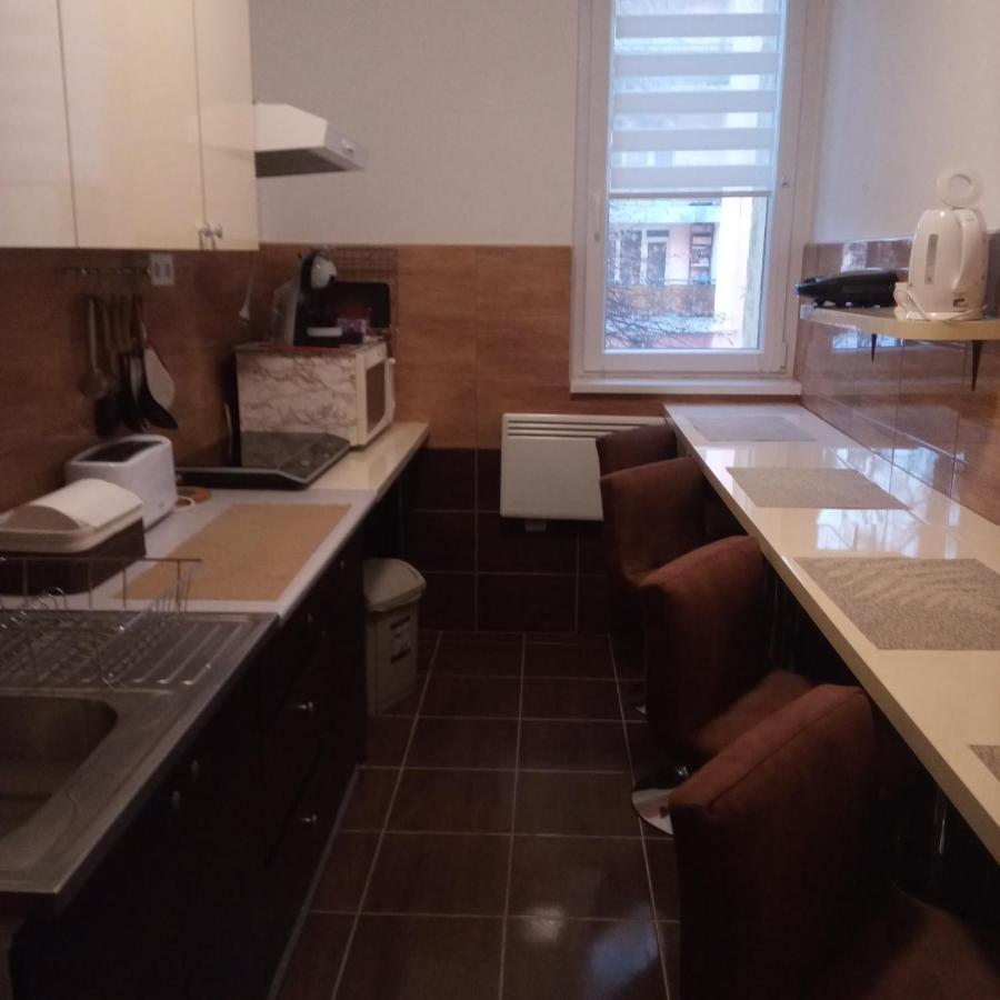 M&D Apartman Eger Bagian luar foto