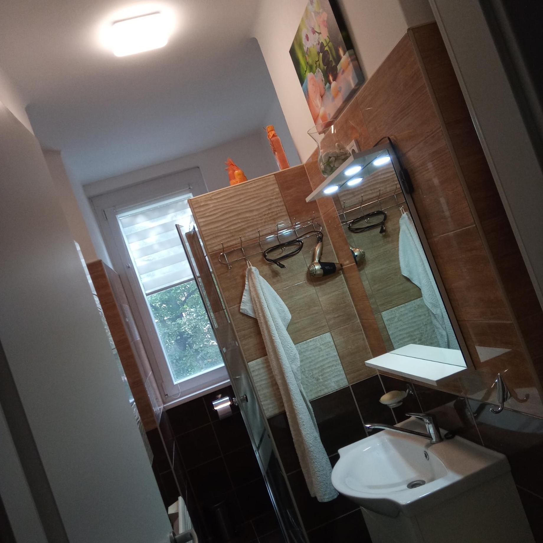 M&D Apartman Eger Bagian luar foto